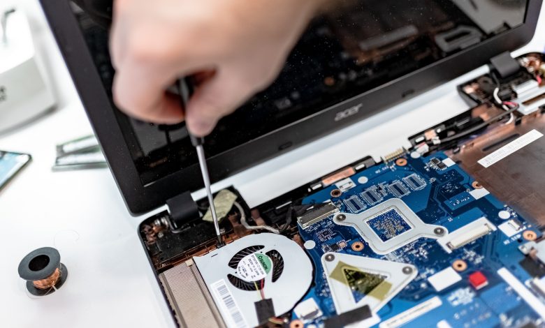 A Consumer's Guide to Selecting the Best Computer Repair Service