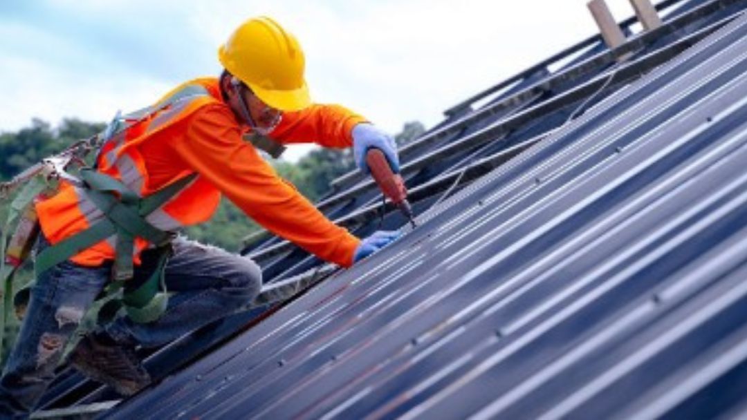 Who Are The Different Types Of Commercial Roofing Contractors